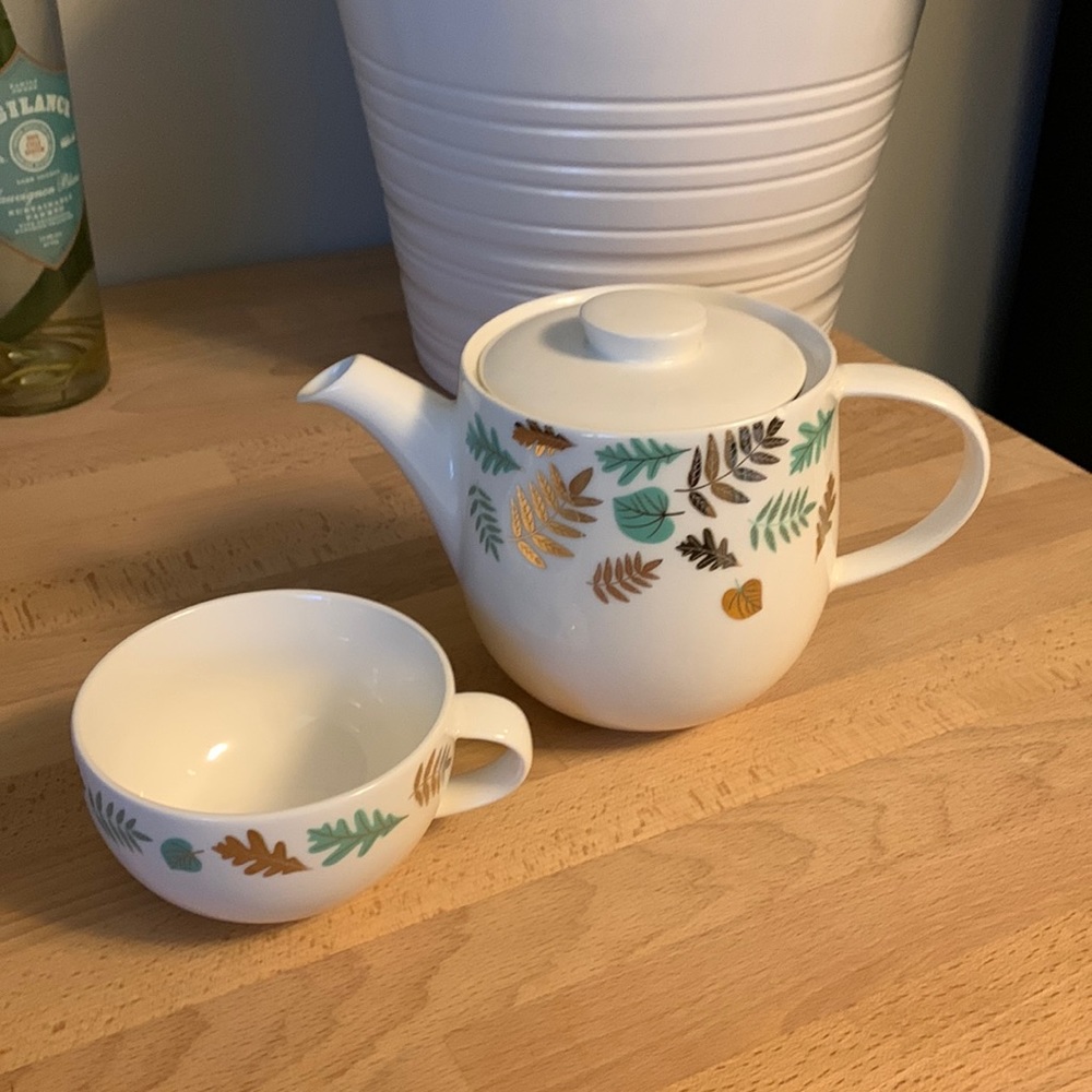 Matching Tea Pot and Cup